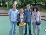 Die Auflösung: Herr Koderisch, Frau Hangele, Herr Braun und Frau Kramarz in Erwartung ihrer neuen Schützlinge.