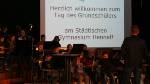Musikalisch begrüßt die Conbrio-Klasse die Gäste und zeigt die Besonderheit des Musikprofils.