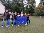 Mit Deborah im Garten des Hauses von Jean Monnet